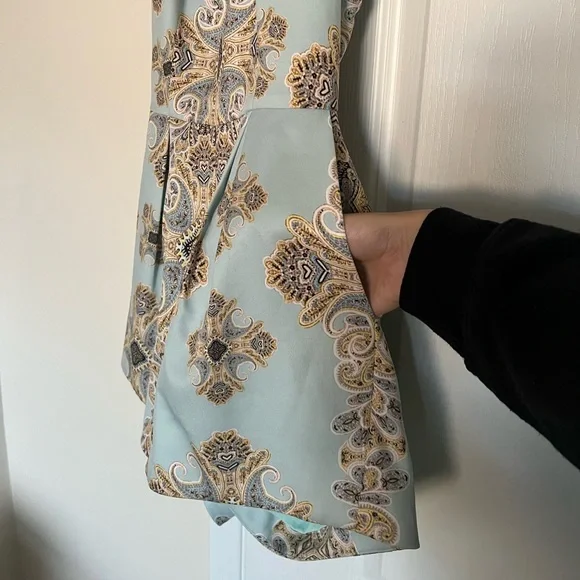 Aztec Print Romper - Picture 5 of 6